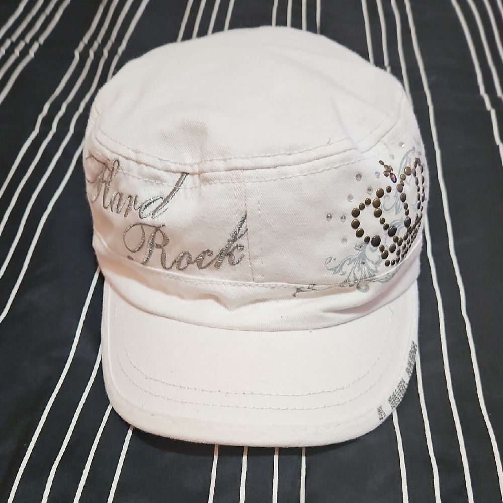 Hard Rock BALI White Cap with Crown Design